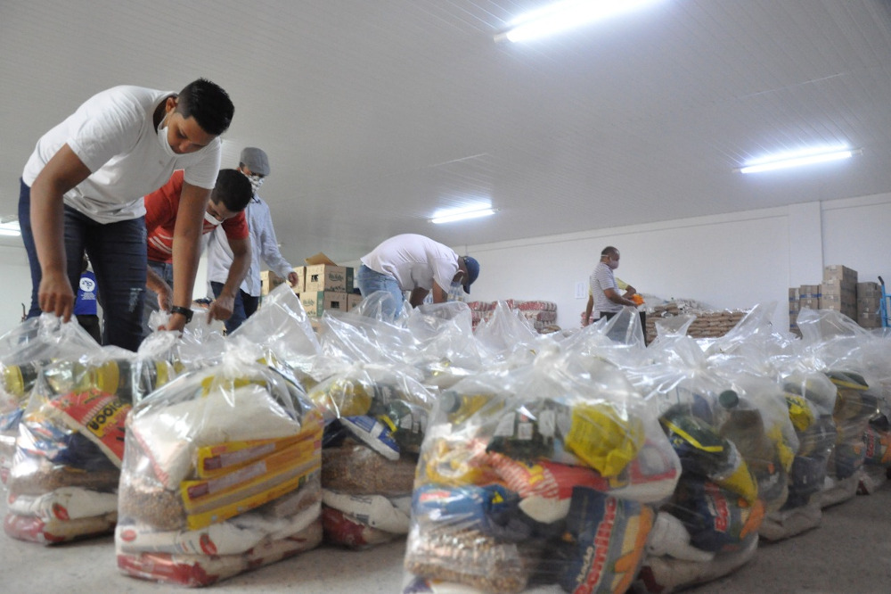 É tempo de cuidar': Arquidiocese de Natal realiza doação de 900 cestas  básicas - CNBB NE2